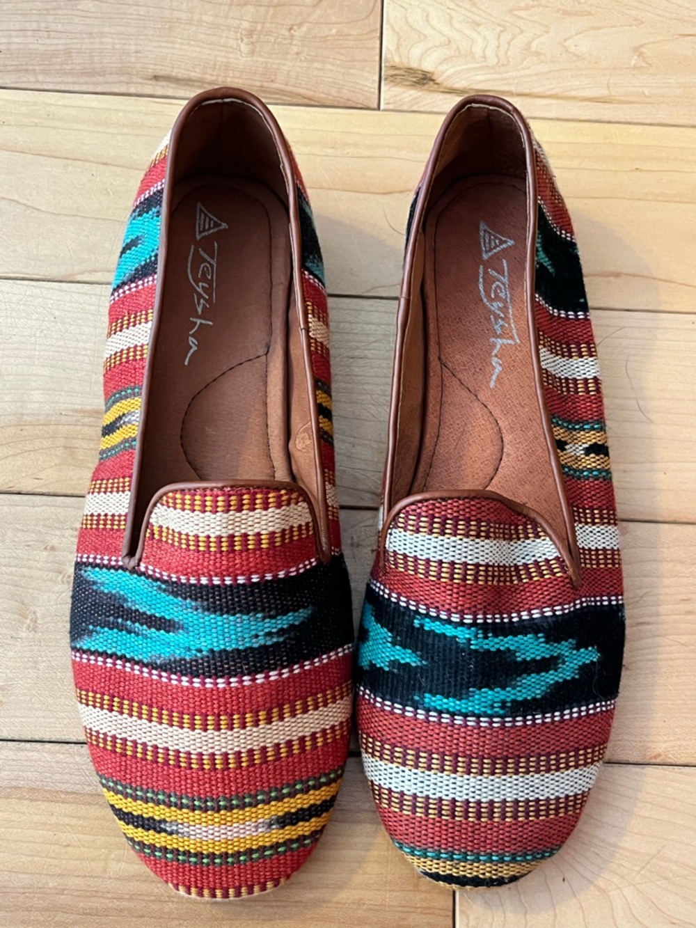 Teysha Striped Woven Flat Loafers in Red, Turquoise & Black size eight (8) - Picture 2 of 8